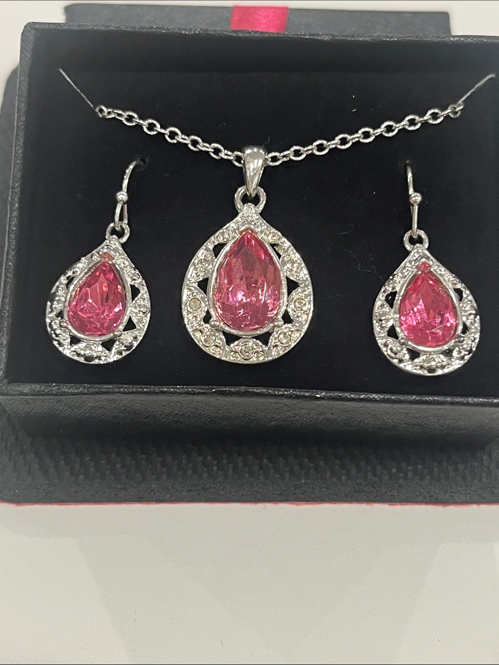 Sparkling Pink Teardrop Necklace and Earring Set